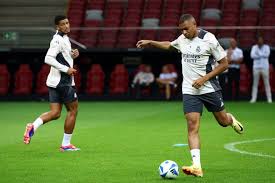 發展與俱樂 發展與俱樂